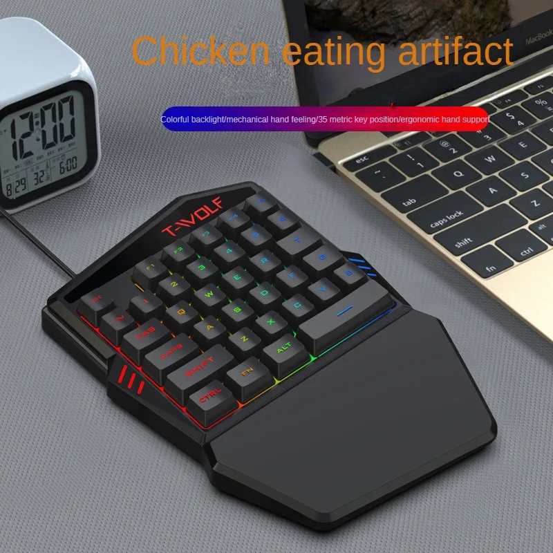 T-WOLF TF900 Set trono tastier - Gaming Keyboard Half recensione e prezzo